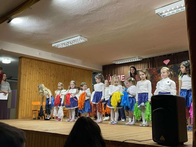 568161159_817363901045971_7326715337335702874_n