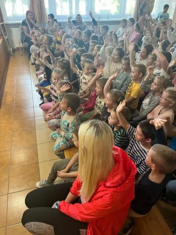 c31b953d-b08a-468c-8f2c-5fb8bbcc4c6d