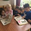 Alapiskola Csáb - Óvoda - Deti MŠ na návšteve knižnice 2018